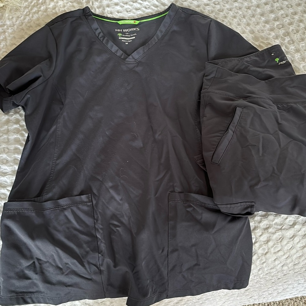Size M healing hands scrub set